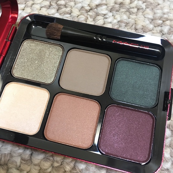 MAC Intriguing Scarlet 6 Warm Eye Shadow P… - Picture 5 of 7